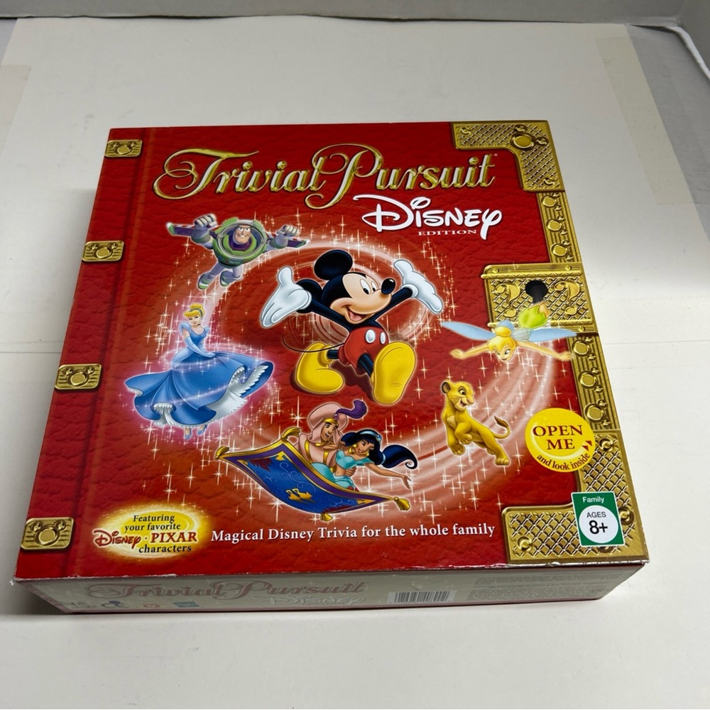 Disney Pixar Trivial Pursuit 2005 Edition Red Box Complete